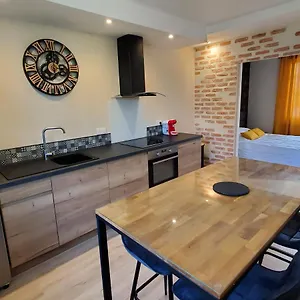 Superbe T2 Lumineux En Centre-ville - Parking Appartement